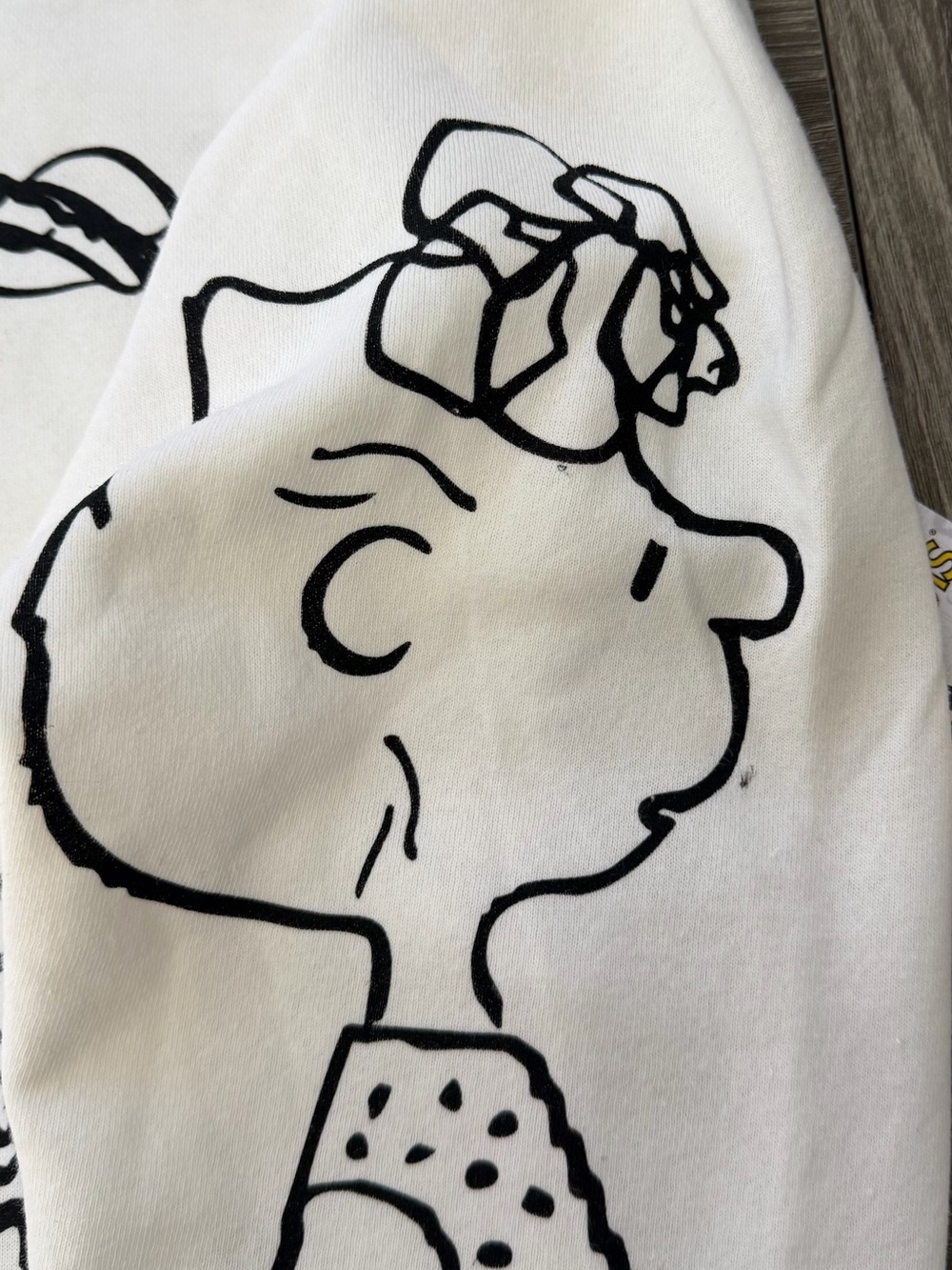 Peanuts Snoopy Charlie Brown Woodstock Women’s Sweatshirt Size L NWT Cream - Picture 5 of 8
